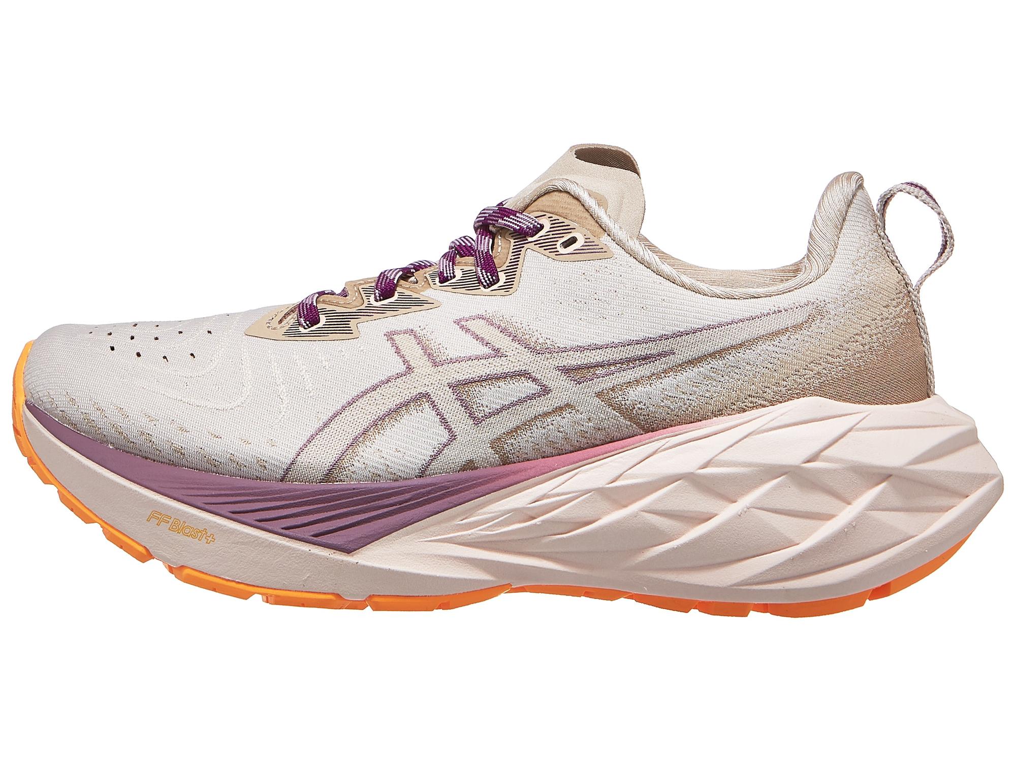 Chaussures Femme ASICS Novablast 4 TR Nature Bathing/Pink