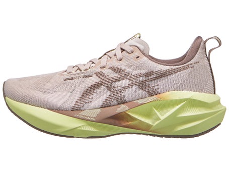 ASICS Novablast 5\Womens Shoes\Mineral Beige/Taupe Gre