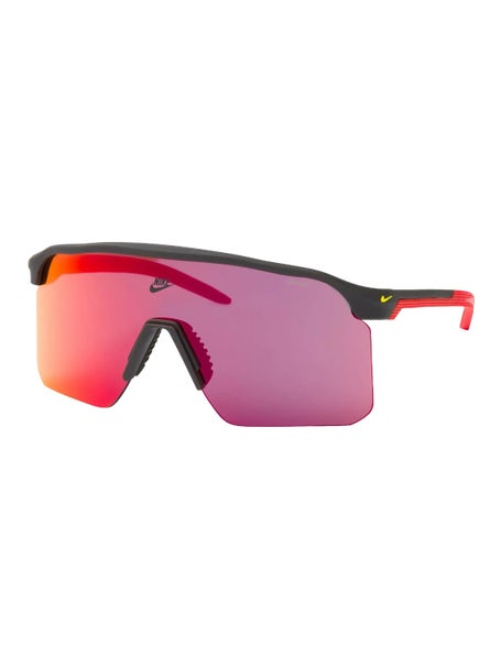 Nike Expedition Shield