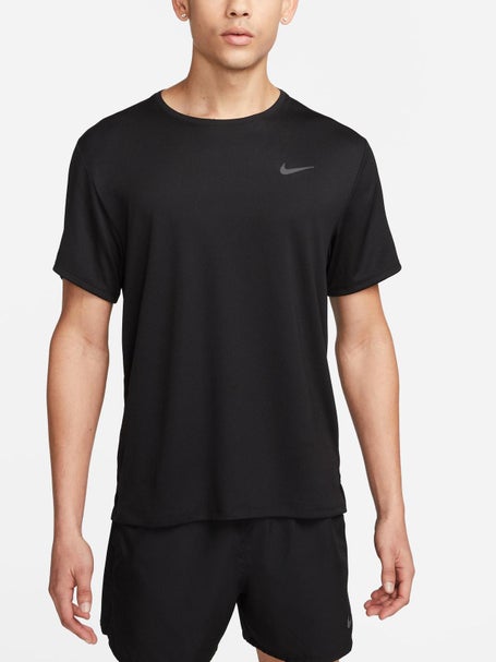 Nike Tee-Shirt Dri-Fit Contour M vêtement running homme : infos, avis et  meilleur prix. Vêtements running Homme.