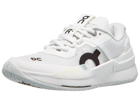 ON The Roger Pro 2 AC\White Womens Shoes