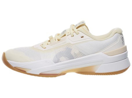 ON The Roger Pro Fire AC\Ivory/Sand Womens Shoes