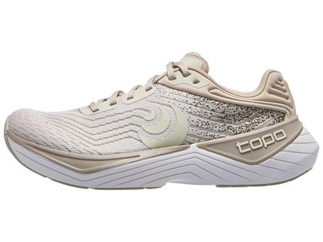 Topo Athletic Ultrafly 5\Womens Shoes\Tan/White