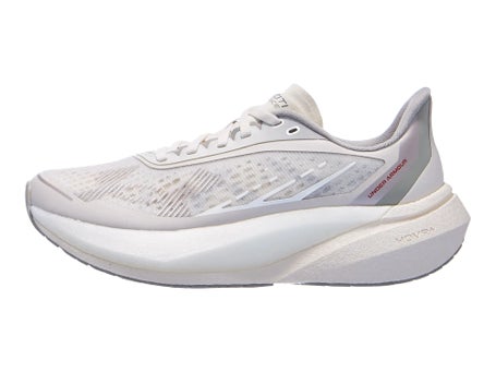 Under Armour Velociti Distance\Womens Shoes\Stone/Buff